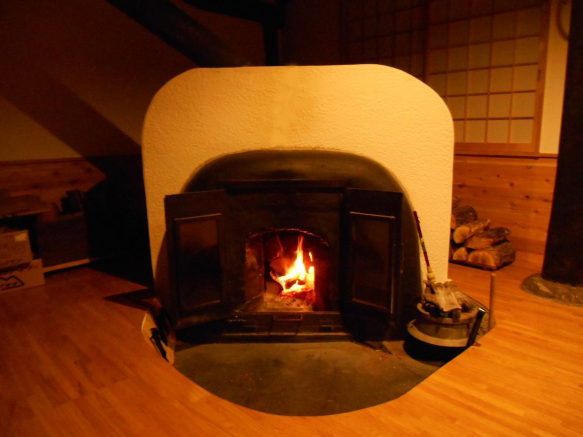 Pension Pilatus 2 Nagano Bagian luar foto